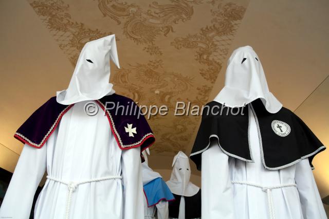 france corse 26.JPG - Cunfraterna di San TeofaluConfrérie religieuse et philosophiqueMannequins, musée de CorteHaute Corse